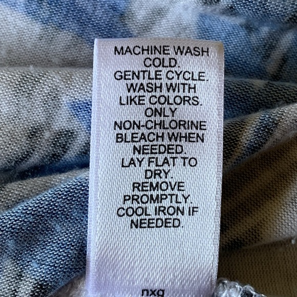 Cato Blue & White Floral 3/4 Sleeve Tunic EUC - Picture 8 of 8